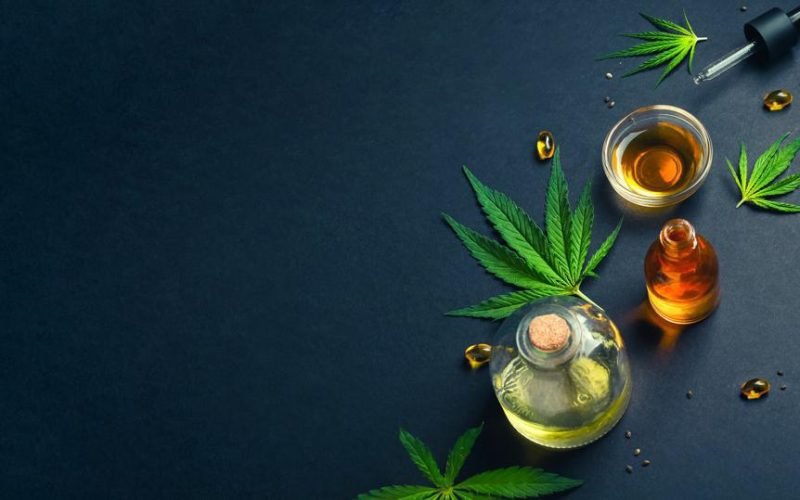Health Benefits And Risks Of Using CBD Oil
