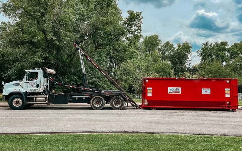 Different Benefits of Using Dumpster Rental Services