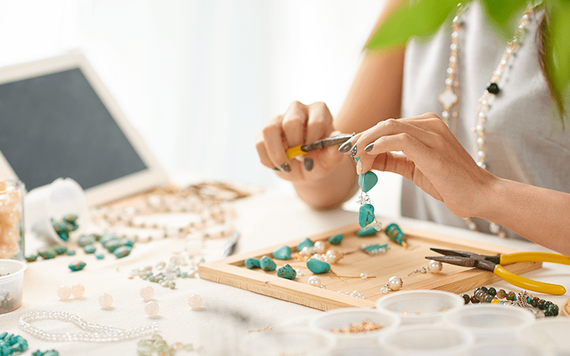 Offline ways to promote your jewelry business