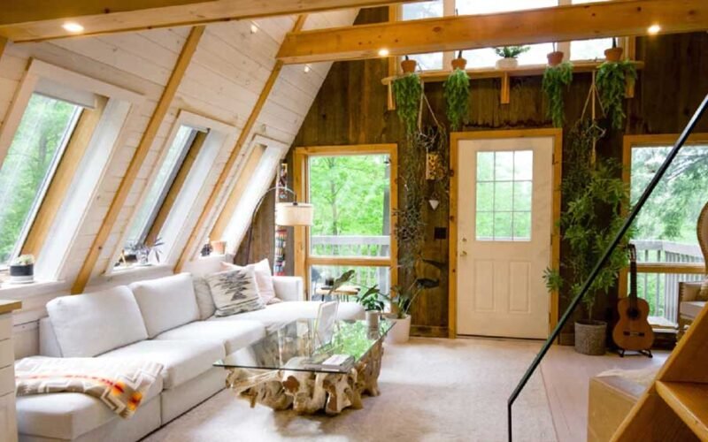 Creating a Cozy Retreat: Tips for Decorating Your Mountain Home