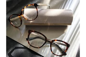 <strong>What are the best important eye care tips who wear spectacles?</strong>